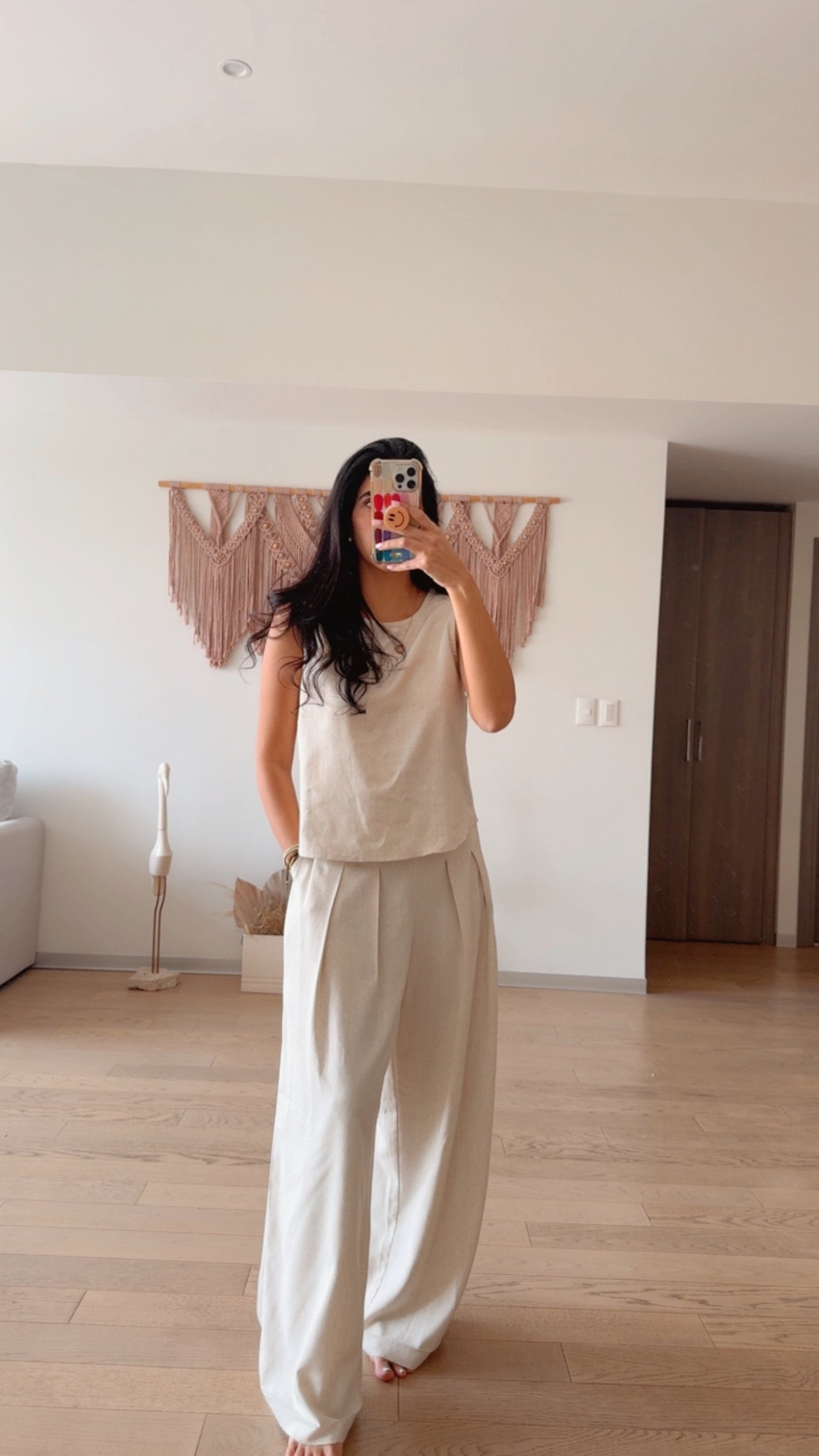 Set Mikaela