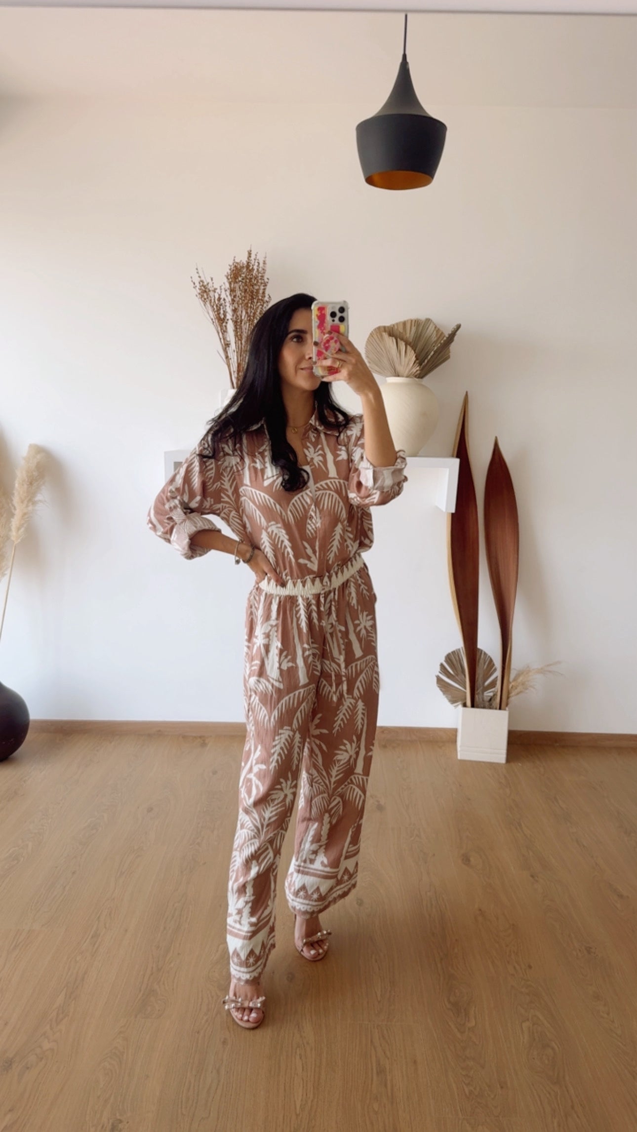 Set Agustina