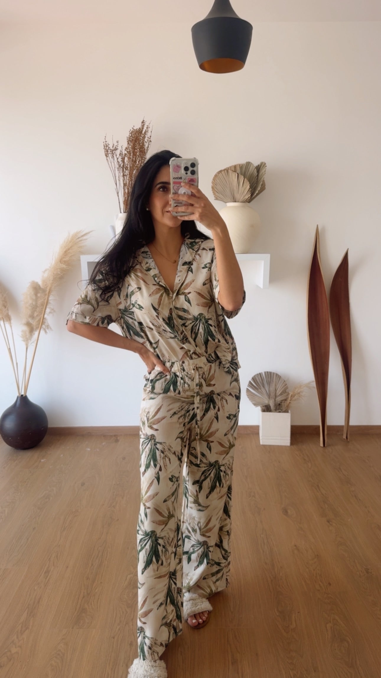 Set Macaria
